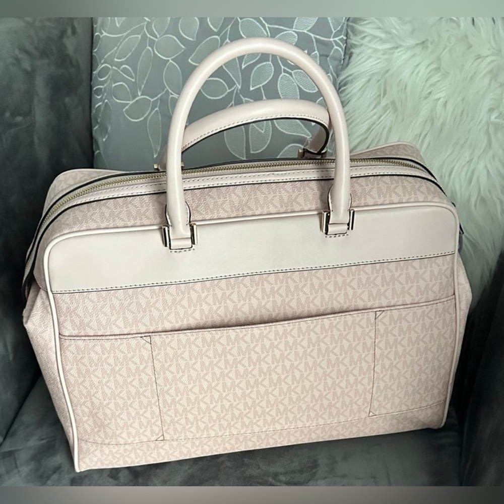 💝LAST CHANCE💝Michael Kors Travel Bag NWT $698 retail - Picture 2 of 5